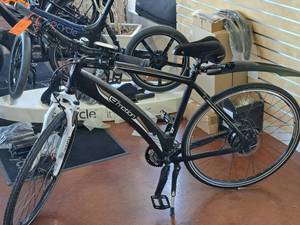 lot 11 image: Easy Motion Neo Cross Electric Bike Black Frame