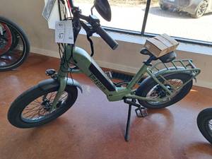 lot 47 image: Magnum Pathfinder T 48V 7-speed 20 Electric Bike Green Frame (New )