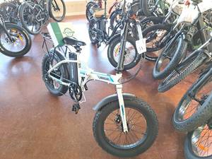 lot 51 image: Emojo Lynx Pro 48V Foldable Electric Bike White Frame (New )