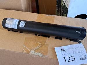 lot 123 image: Dongguan Yizhan Electronics 36V10.4Ah374.4Wh Li-ion Battery FP3610R4X06 (New )