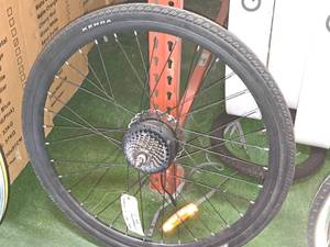 lot 914 image: 28 30V 350W Rear Hub Motor E-Bike Wheel (New)