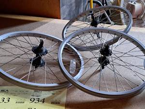 lot 934 image: Lot of (3) 20 Front Bike Wheels