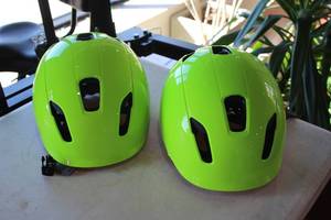 lot 206 image: Lot of (2) Serfas Kilowatt LXL E-Bike Helmets HT504