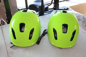 lot 208 image: Lot of (2) Serfas Kilowatt LXL E-Bike Helmets HT504