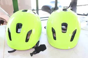 lot 210 image: Lot of (2) Serfas Kilowatt LXL E-Bike Helmets HT504