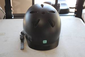 lot 230 image: Bern Bandito Mips ML E-Bike Helmet
