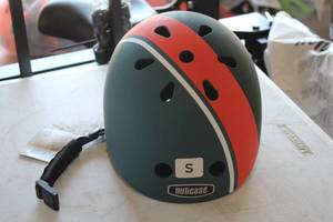 lot 278 image: Nutcase Size Small E-Bike Helmet