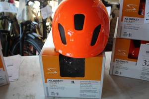 lot 327 image: Serfas Kilowatt SM E-Bike Helmet HT-500SO (in box)