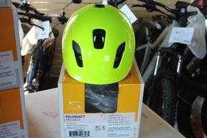 lot 356 image: Serfas Kilowatt SM E-Bike Helmet HT-500HV (in box)