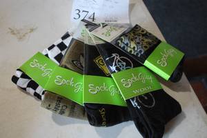 lot 374 image: Lot of (5 Pair) Sock Guy SmallMedium Socks