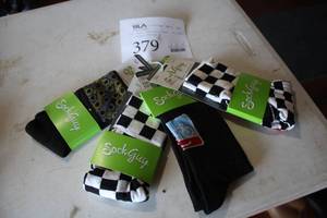 lot 379 image: Lot of (4 Pair) Sock Guy LargeX-Large Socks