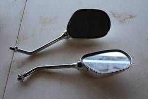 lot 380B image: Lot of (One Pair) Mirrors