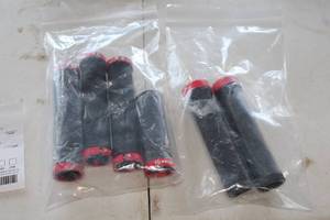 lot 465 image: Lot of (6) Hand Grips