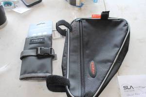 lot 458 image: Timbuk2 Toolshed Seatpack, Ibera Frame Bag (in original packaging)