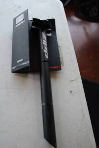 lot 507 image: Zipp Seatpost (in original packaging)