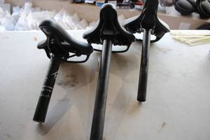 lot 583 image: Lot of (3) Bike Seat with Seatpost