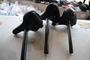 lot 582 image: Lot of (3) Bike Seat with Seatpost