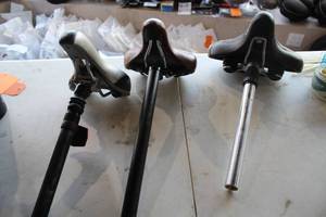 lot 580 image: Lot of (3) Bike Seat with Seatpost