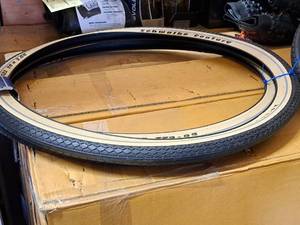 lot 989 image: Lot of (2) Schwalbe Century Bike Tires 28x2.0 (New)