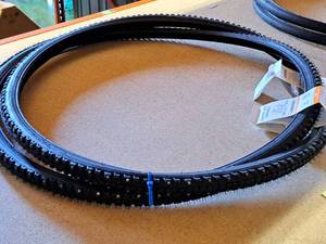 lot 972 image: Lot of (2) Xerxes 700c30mm Winter Studded Bike Tires (New)