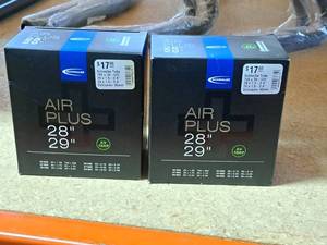lot 1073 image: Lot of (2) Schwalbe Air Plus 2829 Bike Tubes