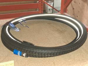 lot 959 image: Lot of (2) Schwalbe Big Ben Bike Tires 26x2.15 (New)