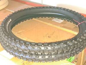 lot 945 image: Lot of (2) CST Toboggan Fat Bike Tires 26x4.0 (New)
