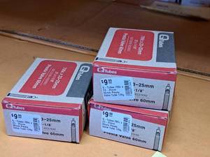 lot 1042 image: Lot of (3) Q Tubes Bike Tubes 700cx23-25mm(27x1-18)
