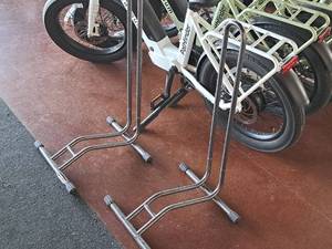 lot 168D image: Lot of (2) Single Bike Bike Stand