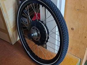 lot 166B image: 2019 Kenda RadWagonRadCity Motor 22 Rear Hub Motor and Wheel & Kenda Tire Assembly
