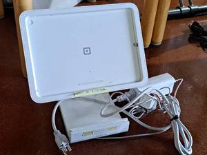 lot 1606 image: Square S089 Point of Sale System - Card Reader, Display Holder