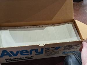 lot 1630 image: Avery Self-Adhesive Labels 4013 3.5x1516
