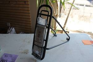 lot 605 image: Thule Yepp 35kg-lbs 26 Rear Rack