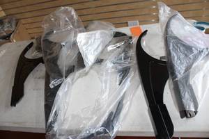 lot 687 image: Lot of (9) Misc. Chainboard Parts