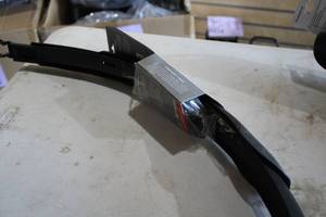 lot 704 image: Axion Clipper DLX 2429 Universal Fender Kit (New)