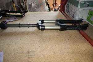lot 719 image: Ultra Motor Front Shock Fork (used)