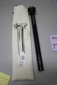 lot 772 image: Thompson Elite 7000 Seatpost 410x27.2mm