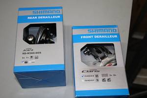 lot 793 image: Lot of (2) Shimano Derailleurs - Front and Rear