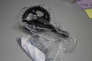 lot 821 image: Shimano Misc. Front Chain Wheel Parts