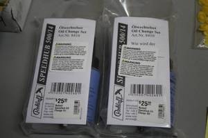 lot 849 image: Lot of (2) Rohloff Speedhub Oil Change Kits