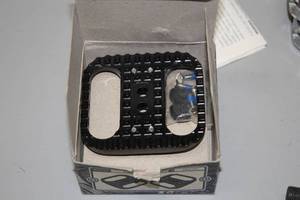 lot 859 image: Lot of (1 Set) Problem Solvers Deckster Bike Pedals PD1151