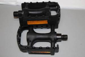 lot 861 image: Lot of (1 Set) Bike Pedals