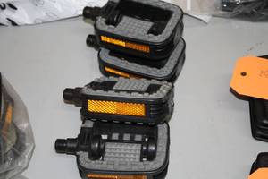 lot 866 image: Lot of (2 Sets) Bike Pedals