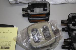 lot 868 image: Lot of (1 Set) Traction Bike Pedals