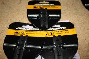 lot 1233 image: Lot of (3 Sets) Jagwire AW Compound SRAM Shimano Mountain Sport Brake Pads
