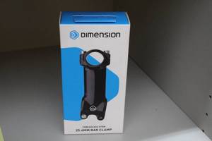 lot 872 image: Dimension 25.4mm Threadless Stem Bar Clamp