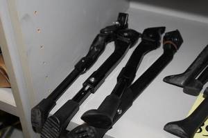 lot 894 image: Lot of (4) E-Bike Kickstands