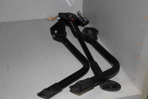 lot 896 image: Lot of (3) E-Bike Kickstands