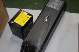 lot 1468 image: Lot of (1) Luna Li-ion 52V 13.5Ah 702Wh Battery (Used)