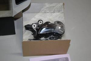 lot 1480 image: Shimano Deore XT Rear Derailleur